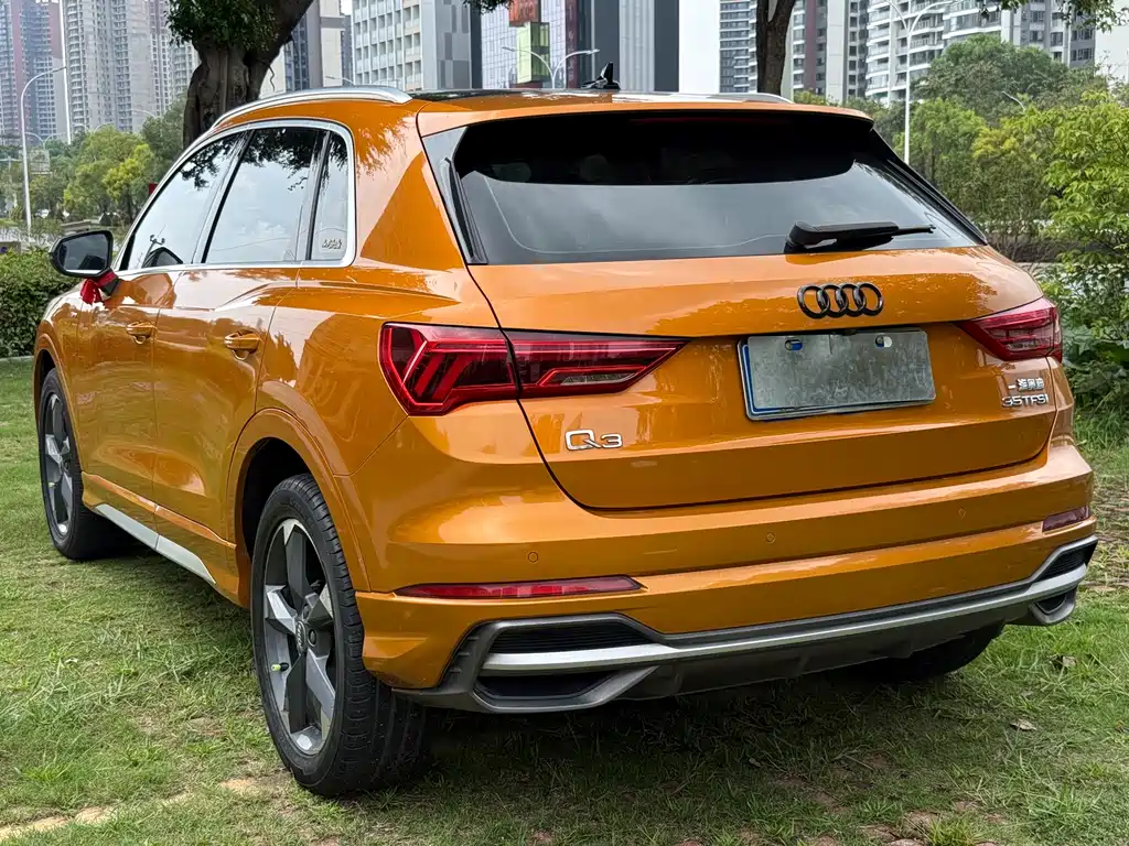 Audi Q3 2020 — фото 9