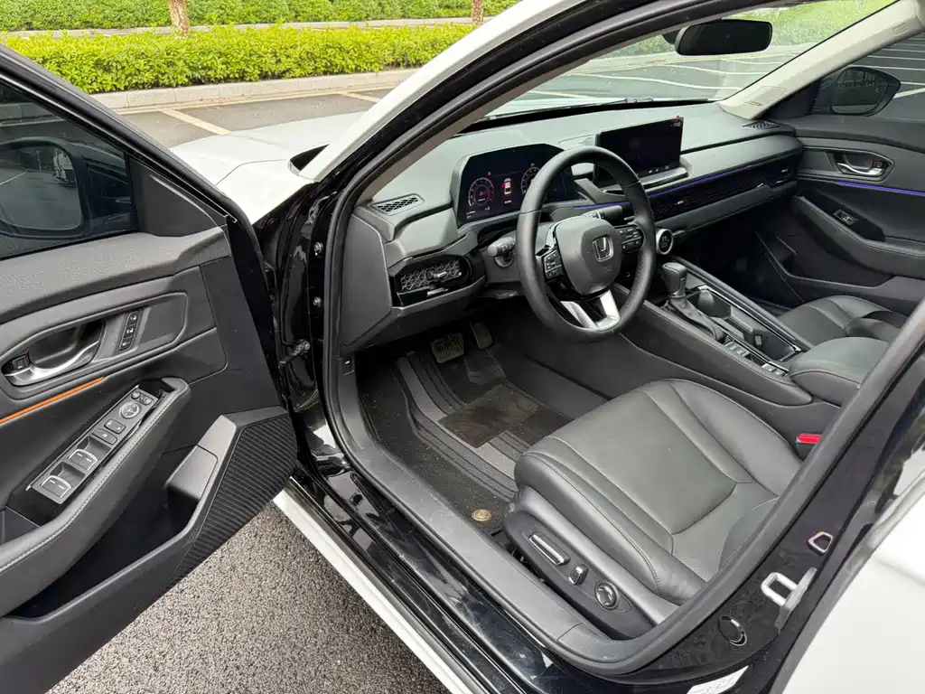Honda Accord 2025 — фото 10