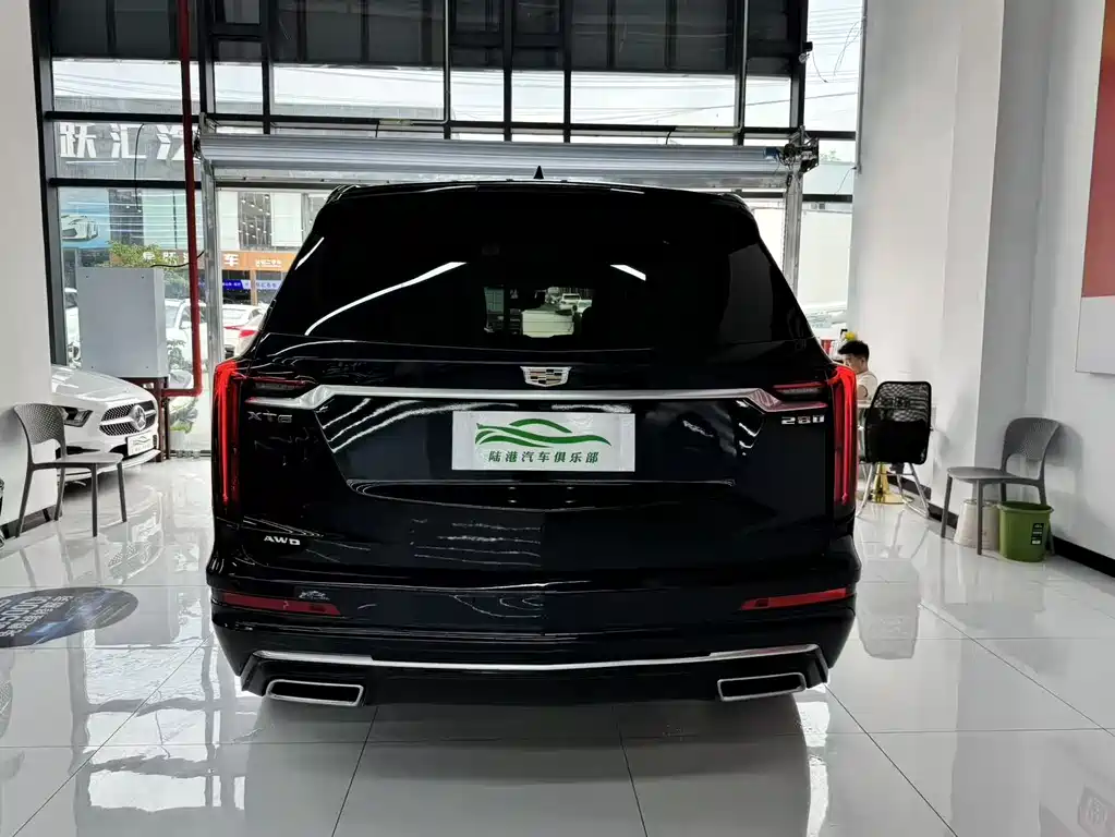 Cadillac XT6 2022 — фото 14
