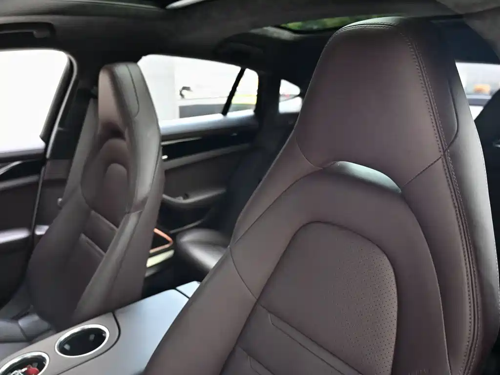 Porsche Panamera 2021 — фото 21