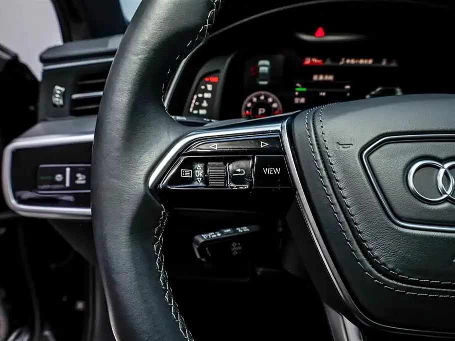 Audi A6L 2023 — фото 15