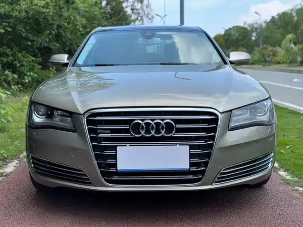 Audi A8 2013