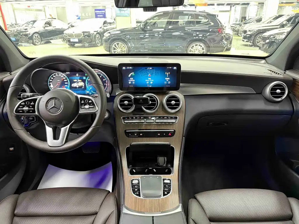 Mercedes-Benz GLC 2021 — фото 10