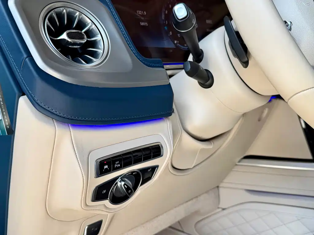 Mercedes-Benz G-Class 2019 — фото 13