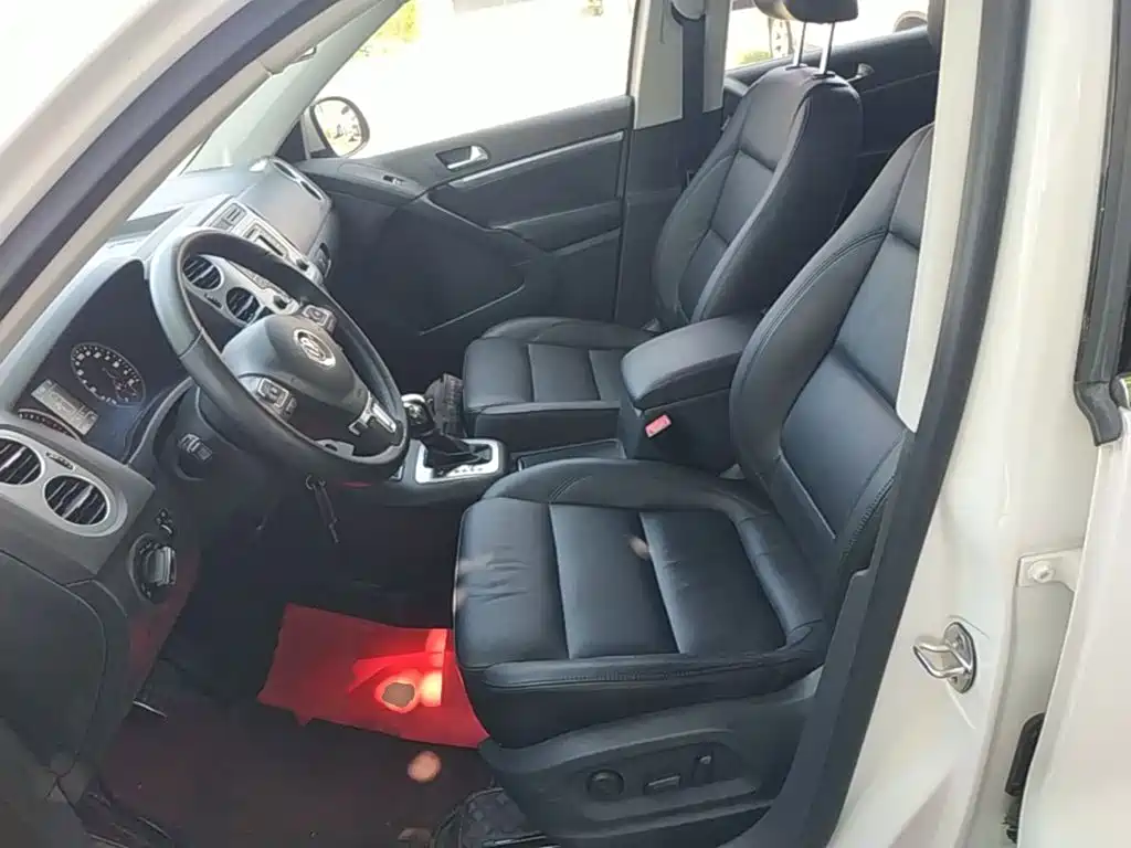 Volkswagen Tiguan 2015 — фото 15