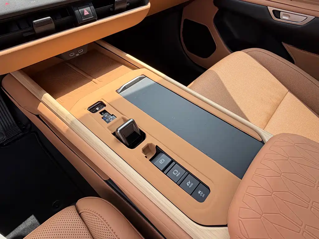 Lexus ES 2026 — фото 19