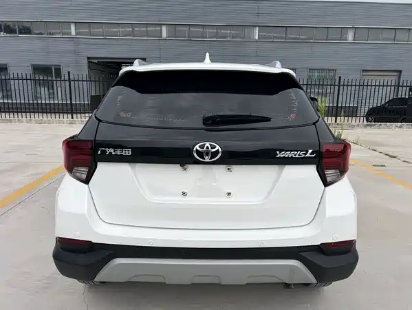 Toyota Yaris L 2022