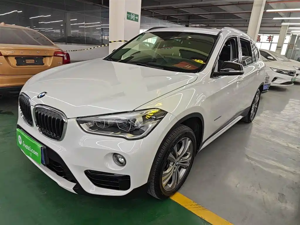 BMW X1 2018 — фото 1