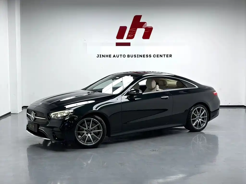 Mercedes-Benz E-Class 2023