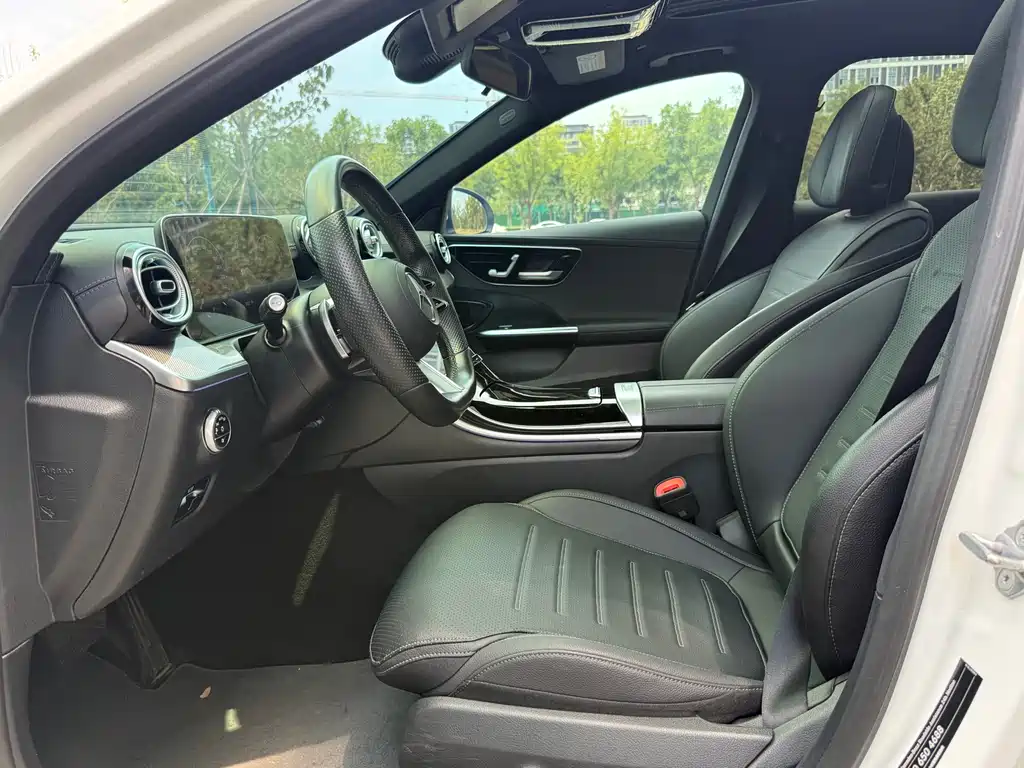 Mercedes-Benz C-Class 2022 — фото 10
