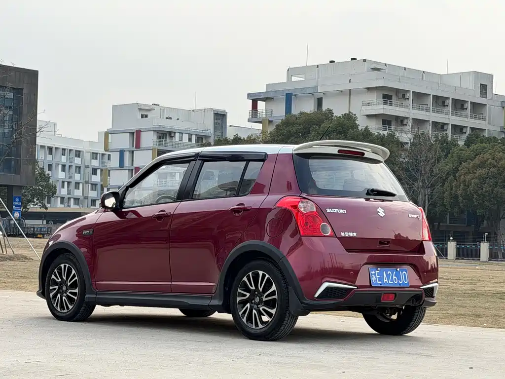 Suzuki Swift 2014 — фото 6