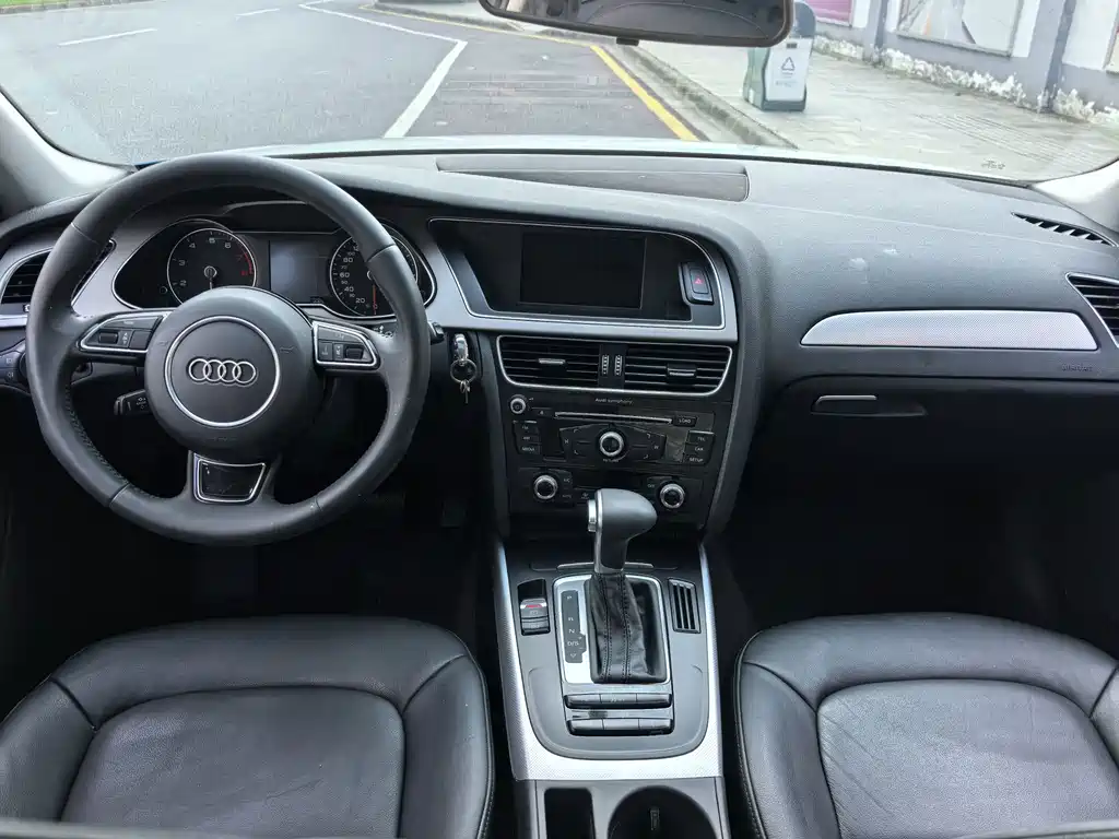 Audi A4L 2015 — фото 7