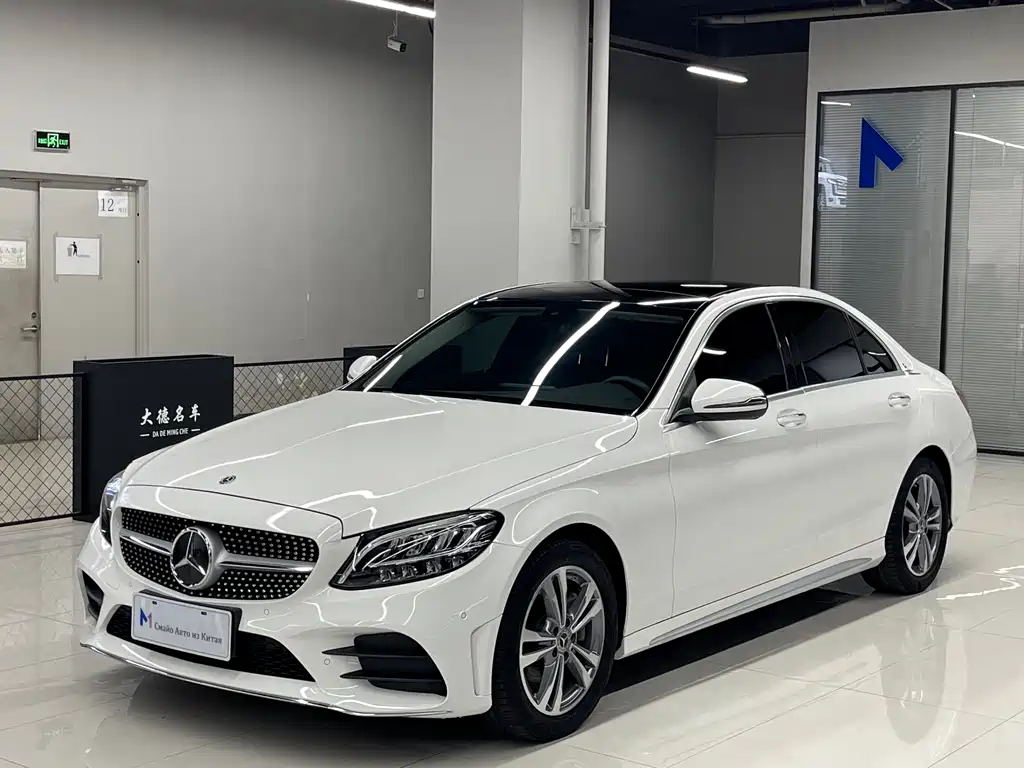 Mercedes-Benz C-Class 2021