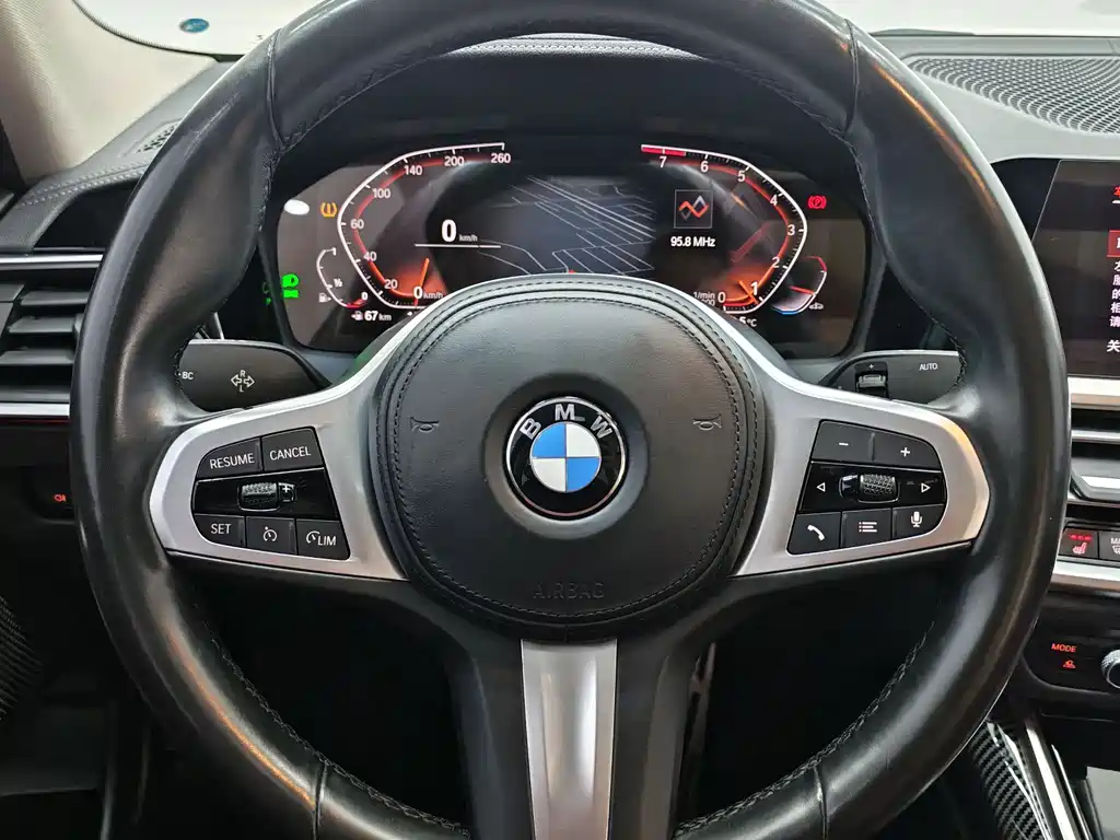 BMW 3 Series 2022 — фото 12