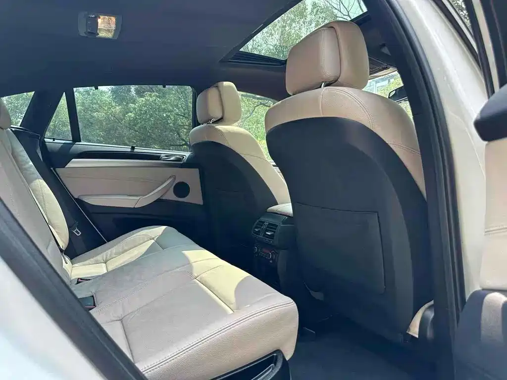 BMW X6 2015 — фото 10