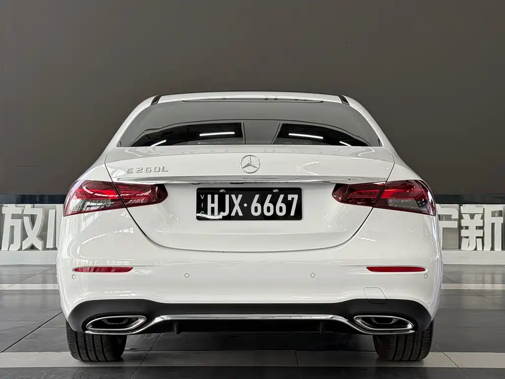 Mercedes-Benz E-Class 2021