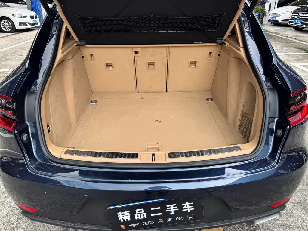 Porsche Macan 2015 — фото 21