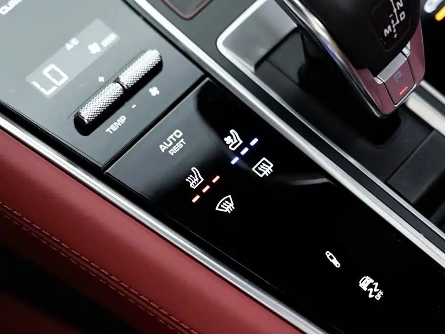 Porsche Panamera 2021 — фото 24