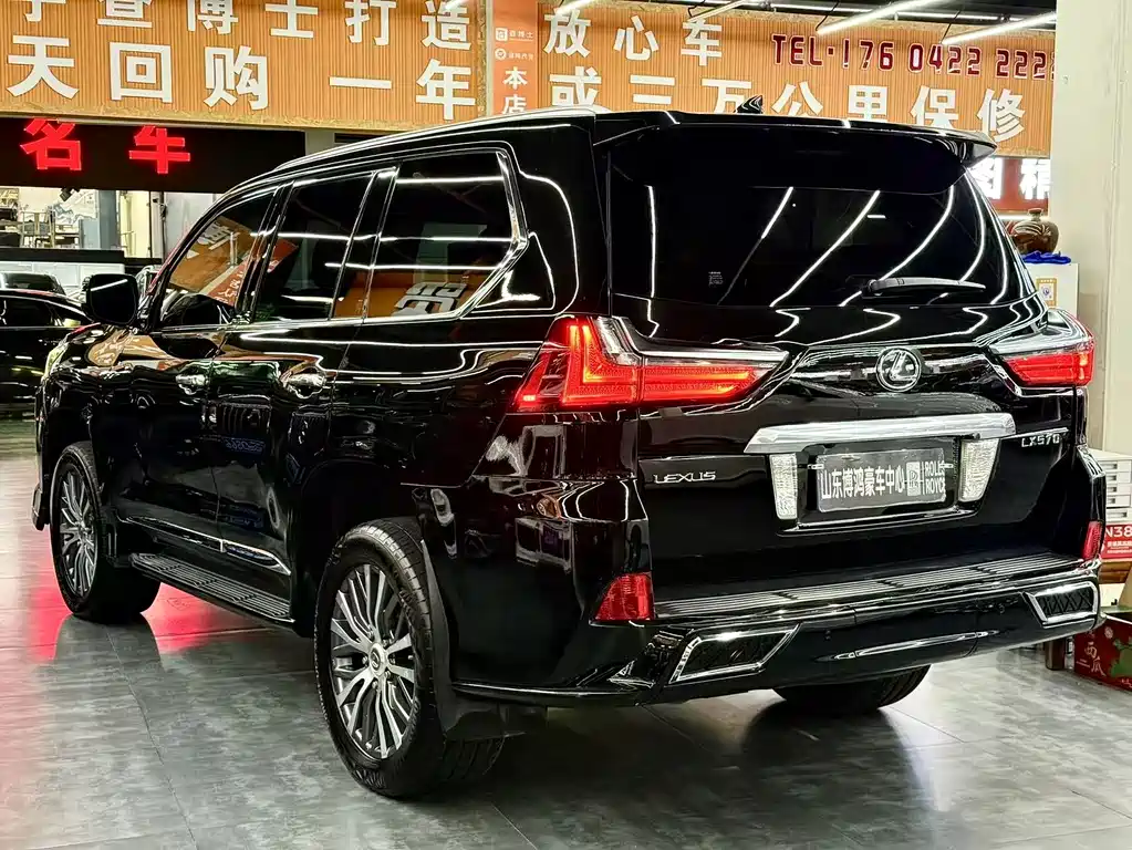 Lexus LX 2016 — фото 22