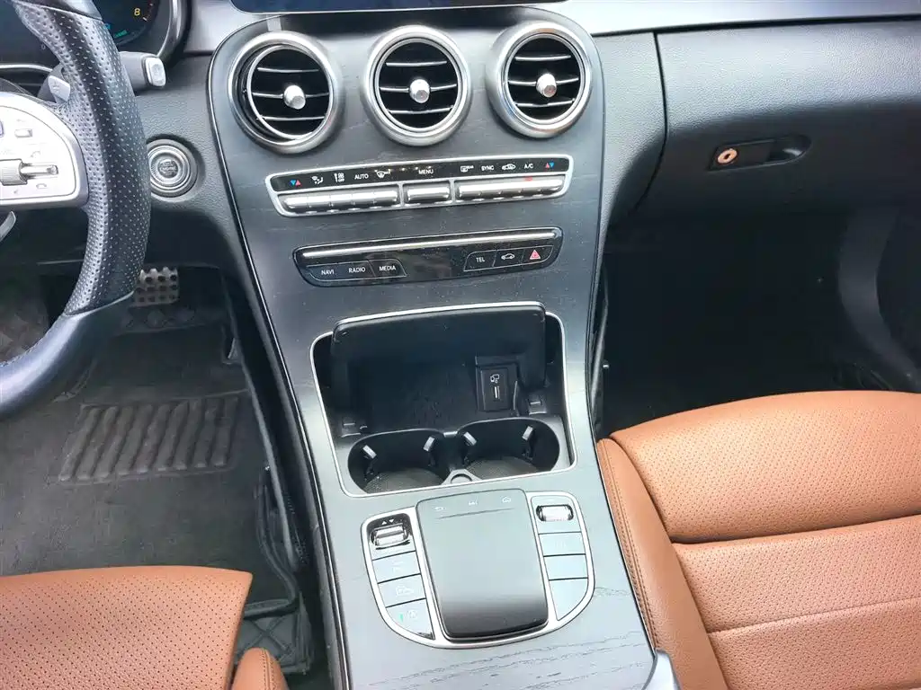 Mercedes-Benz C-Class 2019 — фото 15