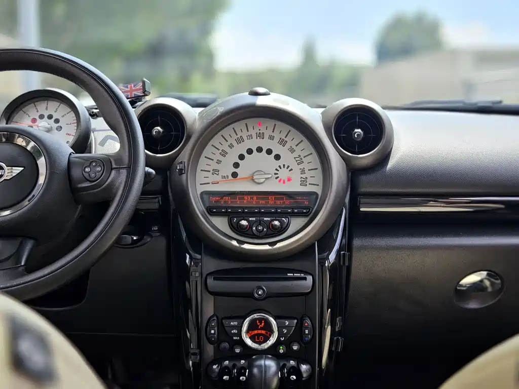 MINI Countryman 2011