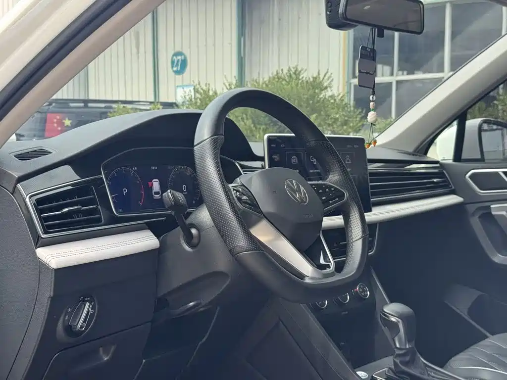 Volkswagen Tiguan L 2023