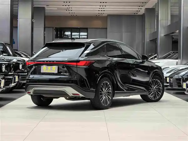 Lexus RX 2024