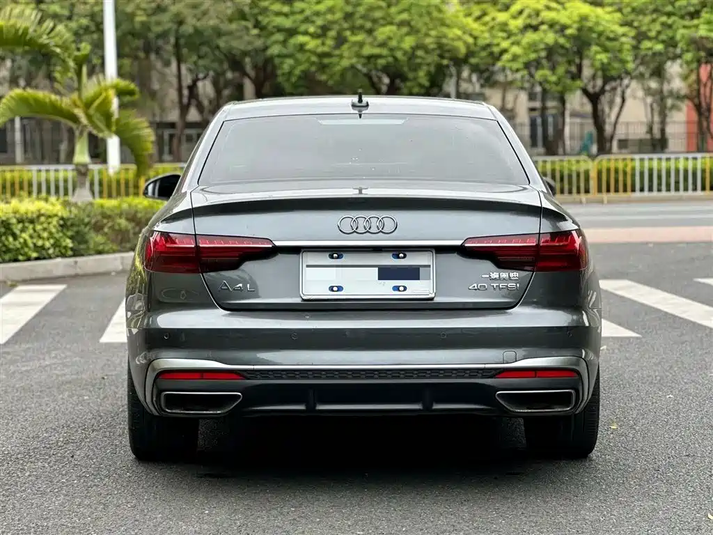 Audi A4L 2021 — фото 9