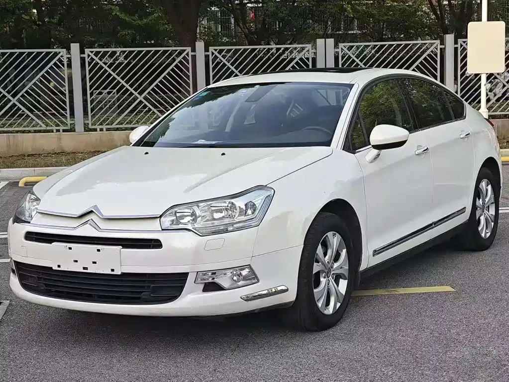Citroën C5 2012 — фото 1