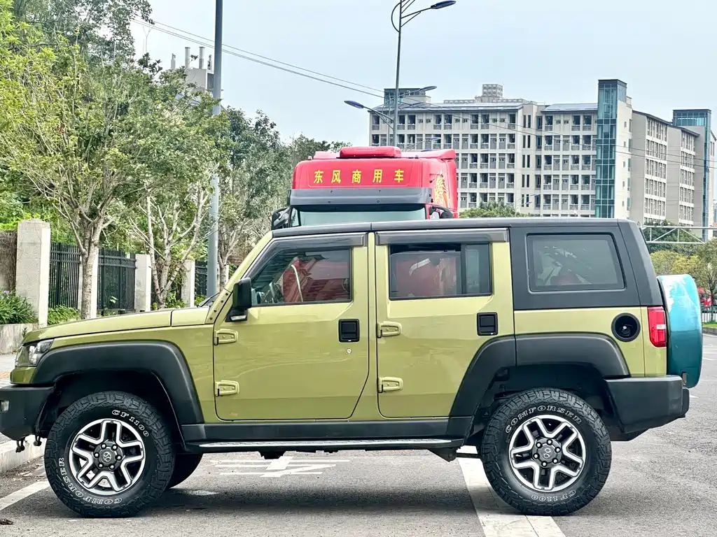 BAIC BJ40 2017 — фото 8