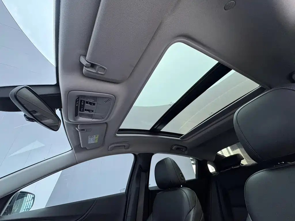 Chevrolet Malibu XL 2022 — фото 20