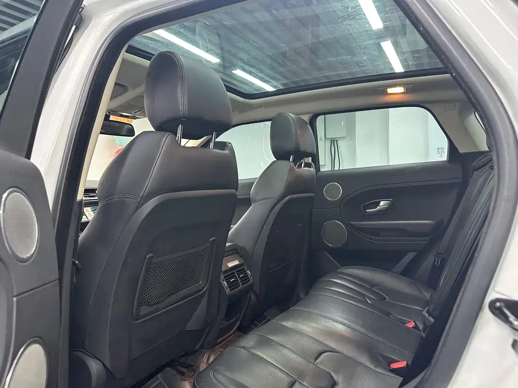Land Rover Range Rover Evoque 2015 — фото 19