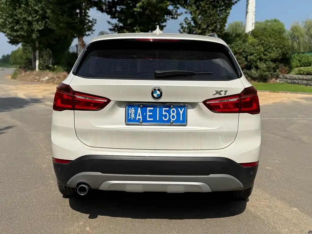 BMW X1 2018 — фото 8