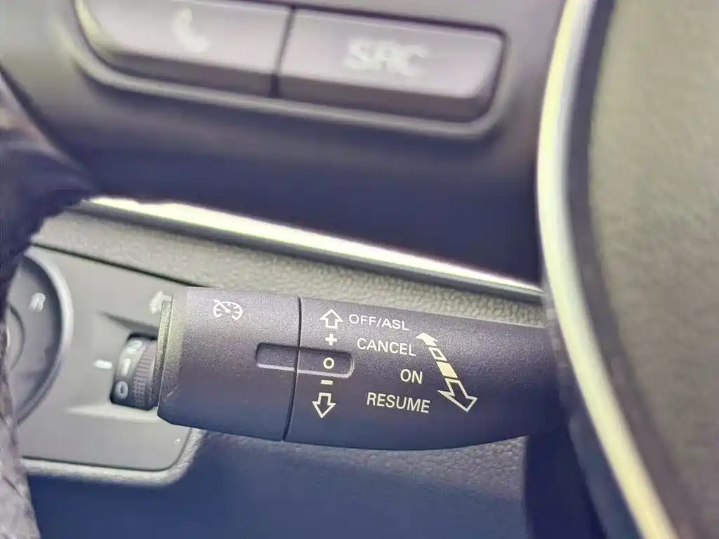 Roewe i6 New Energy 2018 — фото 19