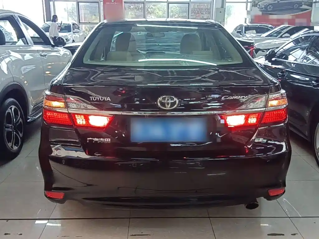 Toyota Camry 2016