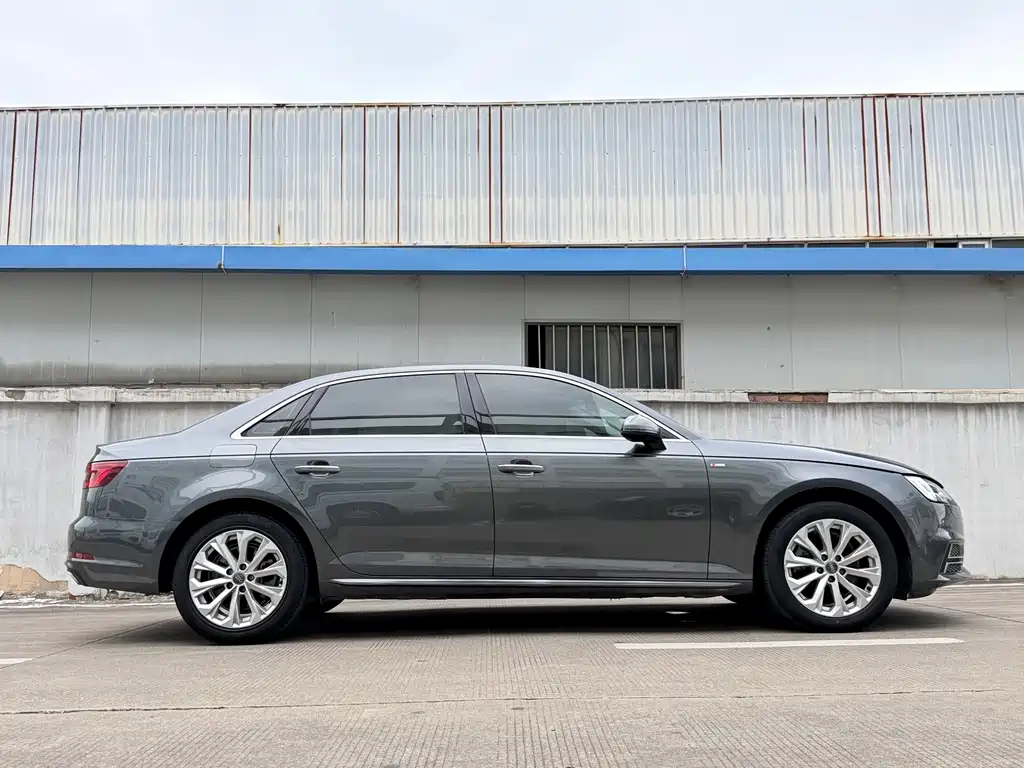 Audi A4L 2019 — фото 18