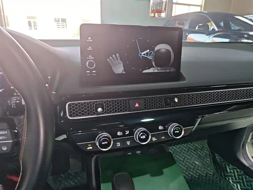 Honda Civic 2022 — фото 13