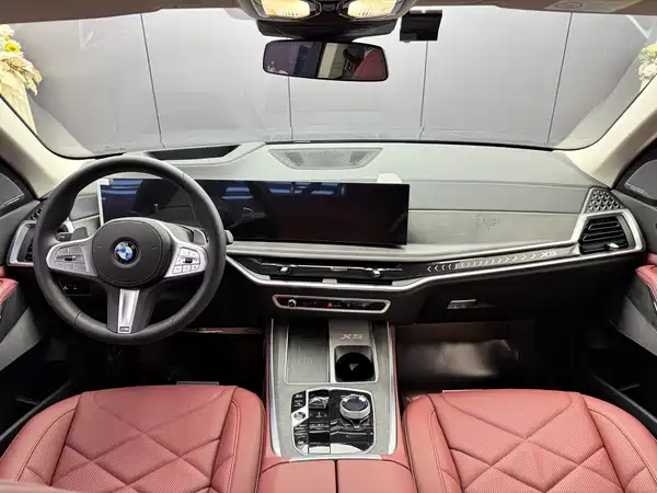 BMW X5 2025