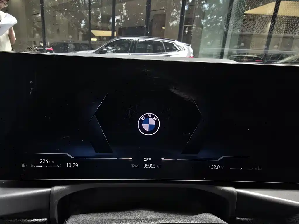 BMW 4 Series 2025 — фото 9