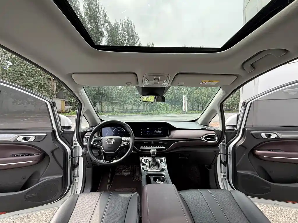 GAC Trumpchi M6 2022 — фото 8