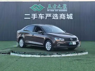 Volkswagen Sagitar 2015
