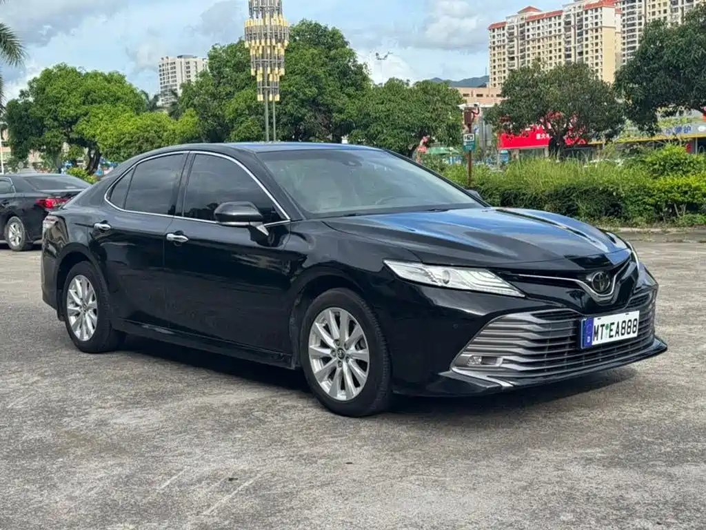 Toyota Camry 2019