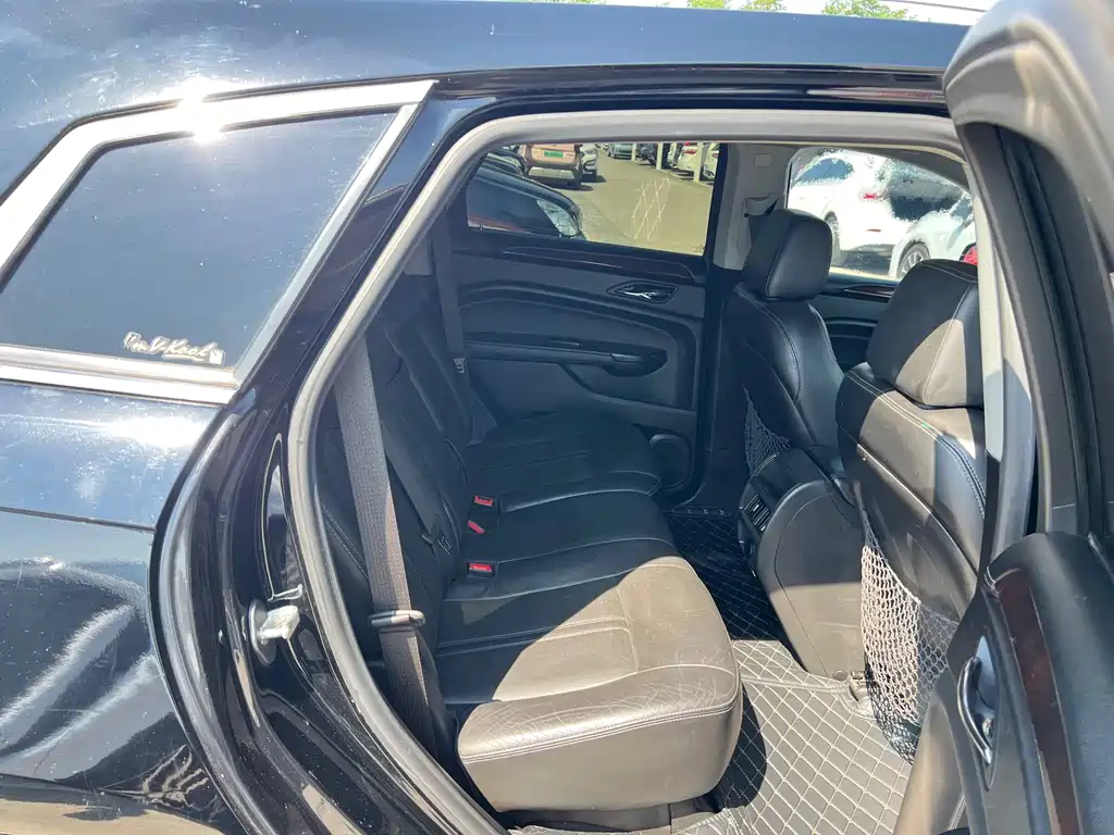 Cadillac SRX 2014 — фото 20