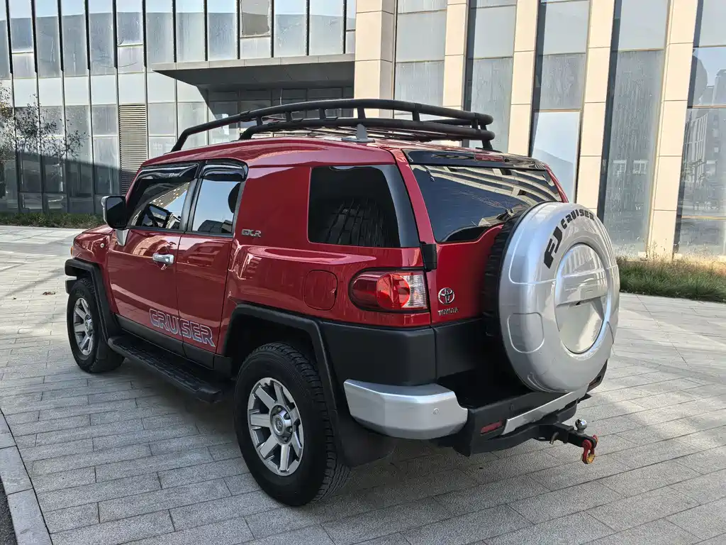 Toyota FJ Cruiser 2019 — фото 7