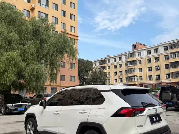 Toyota RAV4 2023