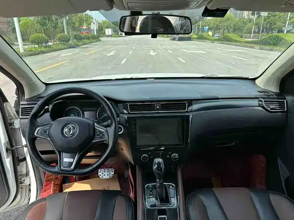 Dongfeng Scenery 580 2016