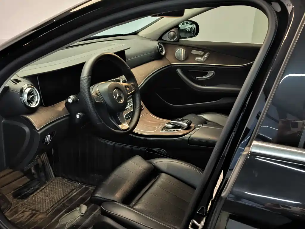 Mercedes-Benz E-Class 2018 — фото 8