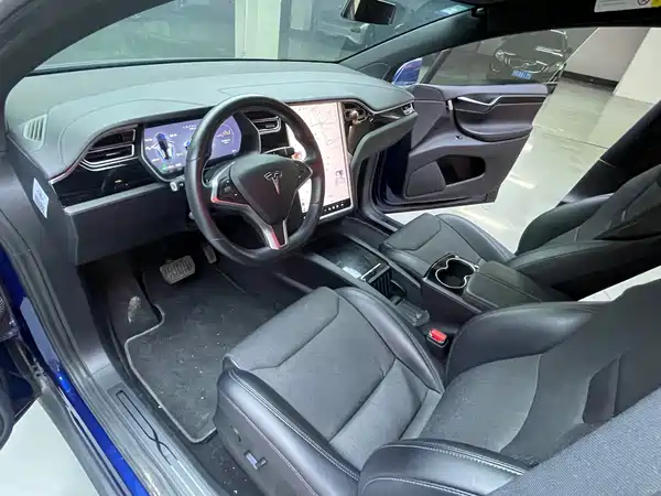 Tesla Model X 2017