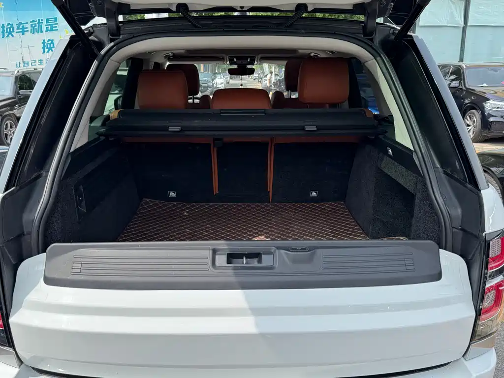 Land Rover Range Rover 2018 — фото 12