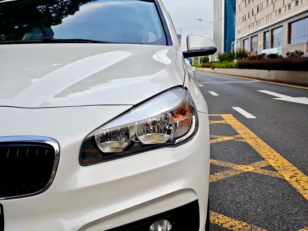 BMW 2 Series Active Tourer 2016 — фото 9